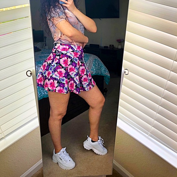 Charlotte Russe mini tennis skirt size S - Picture 2 of 6